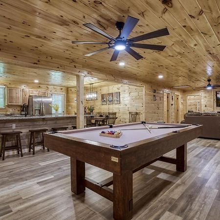 Hidden Creek, Pool Table, Hot Tub, 1089 Free Tickets Each Paid Day, Dollywood And More Гатлинбург Экстерьер фото
