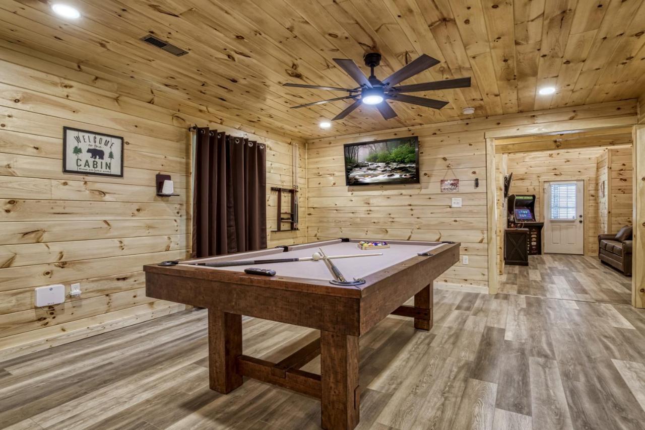 Hidden Creek, Pool Table, Hot Tub, 1089 Free Tickets Each Paid Day, Dollywood And More Гатлинбург Экстерьер фото