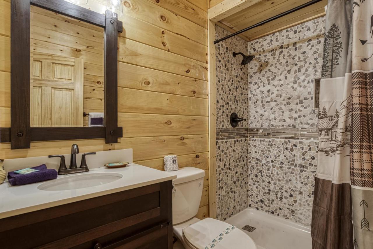 Hidden Creek, Pool Table, Hot Tub, 1089 Free Tickets Each Paid Day, Dollywood And More Гатлинбург Экстерьер фото
