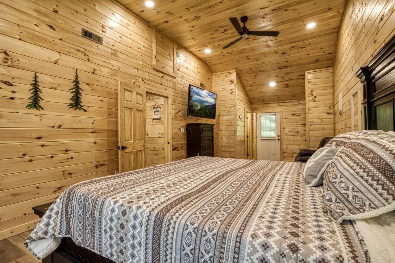 Hidden Creek, Pool Table, Hot Tub, 1089 Free Tickets Each Paid Day, Dollywood And More Гатлинбург Экстерьер фото